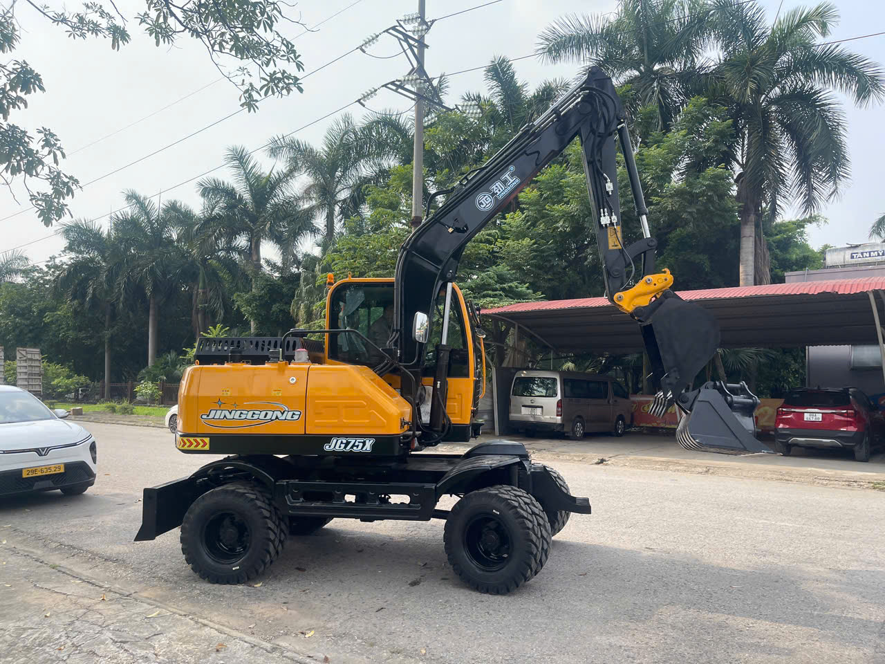 Escavadeira de Rodas JG75X da Jinggong Entregue com Sucesso ao Vietnã para Construção Urbana e Rural